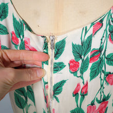 Load image into Gallery viewer, 50s PINK ROSE FLORAL PRINT FIT AND FLARE RAYON DRESS - L