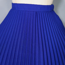 Load image into Gallery viewer, 60s BOURNE AND HOLLINGSWORTH PLEATED DEEP BLUE FULL SKIRT - 27.5&quot;