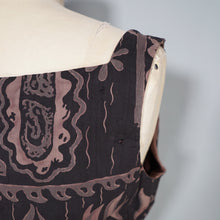 Load image into Gallery viewer, 50s DARK BROWN HAWAIIAN STYLE FISH PRINT FULL SKIRTED DRESS - S