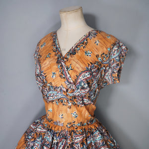 50s SAMBO FASHIONS ORANGE FLORAL AND PAISLEY PATTERNED PAINTERLY DRESS - S