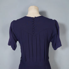 Load image into Gallery viewer, 40s NAVY BLUE RAYON CREPE DRESS WITH BEADED ORANGE POCKETS - XS