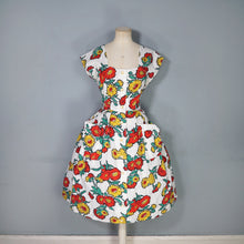 Load image into Gallery viewer, 50s RED YELLOW FLORAL SEERSUCKER COTTON DAY DRESS - M