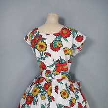 Load image into Gallery viewer, 50s RED YELLOW FLORAL SEERSUCKER COTTON DAY DRESS - M