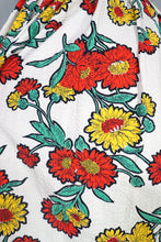 Load image into Gallery viewer, 50s RED YELLOW FLORAL SEERSUCKER COTTON DAY DRESS - M