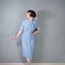 Load image into Gallery viewer, 50s 60s TOWN-N-TRAVEL LIGHT BLUE BUTTON THROUGH FITTED COTTON DRESS - M