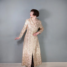 Load image into Gallery viewer, 60s "CALIFORNIA" GOLD AND PASTEL PINK METALLIC MAXI COAT - M