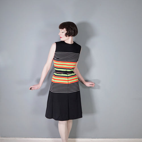 70s LIZA PETA STRIPED FIT AND FLARE COLOURBLOCK DRESS - M