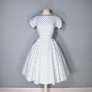 60s BLUE WHITE ROSEBUD FLORAL AND POLKA DOT PRINT COTTON DAY DRESS - XS / petite fit