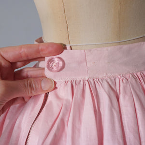 50s PASTEL PINK JOHN WOLF NOVELTY BORDER PRINT FULL SKIRT -  25.5"