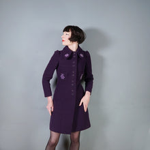 Load image into Gallery viewer, 60s HARRODS PURPLE PUFF SLEEVE MOD COAT WITH FLORAL APPLIQUE - XS