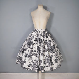 50s BLACK AND WHITE COTTON FRUIT PRINT NOVELTY FULL SKIRT - 27"