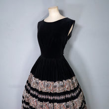 Load image into Gallery viewer, 50s FULL SKIRTED BLACK VELVET EVENING DRESS WITH BORDER PATTERN FULL SKIRT - S