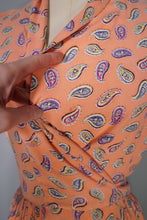 Load image into Gallery viewer, 40s ORANGE PAISLEY PRINT SOFT RAYON ROBE / WRAP DRESS - S