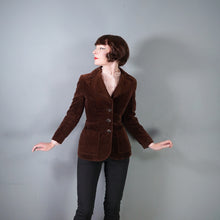 Load image into Gallery viewer, 70s BROWN VELVET CORD FITTED ACADEMIA BLAZER JACKET - XS-S