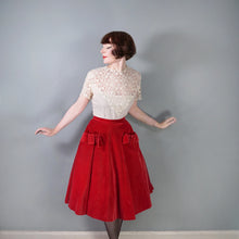 Load image into Gallery viewer, 40s 50s CREAM RIBBED GUIPURE LACE BLOUSE - L
