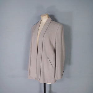 50s GREY STRONG SHOULDERED SWING JACKET / COAT WITH BUTTON DESIGN - M-L