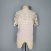Load image into Gallery viewer, 40s 50s CREAM RIBBED GUIPURE LACE BLOUSE - L