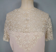 Load image into Gallery viewer, 40s 50s CREAM RIBBED GUIPURE LACE BLOUSE - L