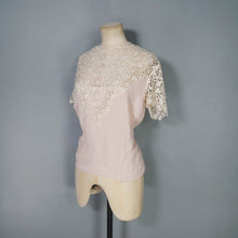 Load image into Gallery viewer, 40s 50s CREAM RIBBED GUIPURE LACE BLOUSE - L