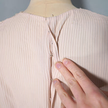 Load image into Gallery viewer, 40s 50s CREAM RIBBED GUIPURE LACE BLOUSE - L