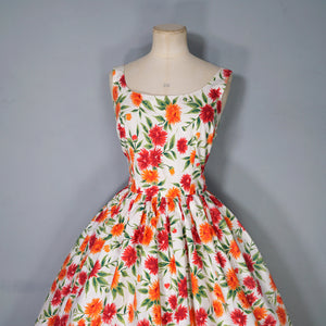50s WHITE RED AND ORANGE BUSHY FLORAL SUN DRESS WITH FULL SKIRT - S