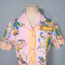 Load image into Gallery viewer, 60s PINK "SERBIN" MURIEL RYAN NOVELTY BIRD PRINT SHIFT DRESS - S