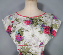 Load image into Gallery viewer, 50s PINK ROSE FLORAL PRINT FULL SKIRTED COTTON SUMMER DRESS - S