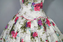 Load image into Gallery viewer, 50s PINK ROSE FLORAL PRINT FULL SKIRTED COTTON SUMMER DRESS - S