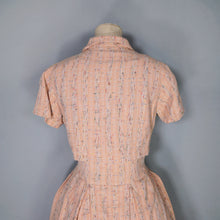 Load image into Gallery viewer, 60s PEACH DAY DRESS AND CROPPED BOLERO WITH RAINBOW FLECKS - L
