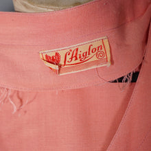 Load image into Gallery viewer, EARLY 50s SALMON PINK L&#39;AIGLON SOFT RAYON FITTED DRESS WITH TORTOISE SHELL BUTTONS - S