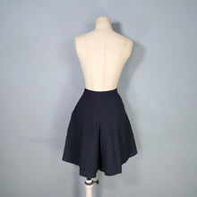 Load image into Gallery viewer, 40s PLEATED SPORTY MIDNIGHT BLUE/BLACK CULOTTE SHORTS - 27.5-28"