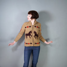 Load image into Gallery viewer, 50s HANDKNITTED BROWN AND RED EQUESTRIAN HORSE PATTERN COWICHAN CARDIGAN - XS-S