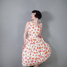 Load image into Gallery viewer, 50s 60s PINK AND ORANGE ROSE FLORAL COTTON DAY DRESS - M