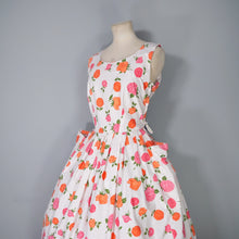 Load image into Gallery viewer, 50s 60s PINK AND ORANGE ROSE FLORAL COTTON DAY DRESS - M