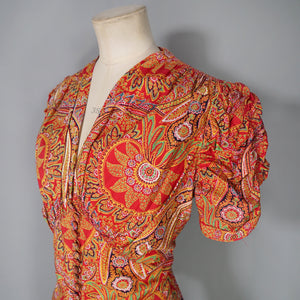 40s 50s RED PRINTED COTTON SUN BLOUSE WITH PUFF SLEEVE - S-M