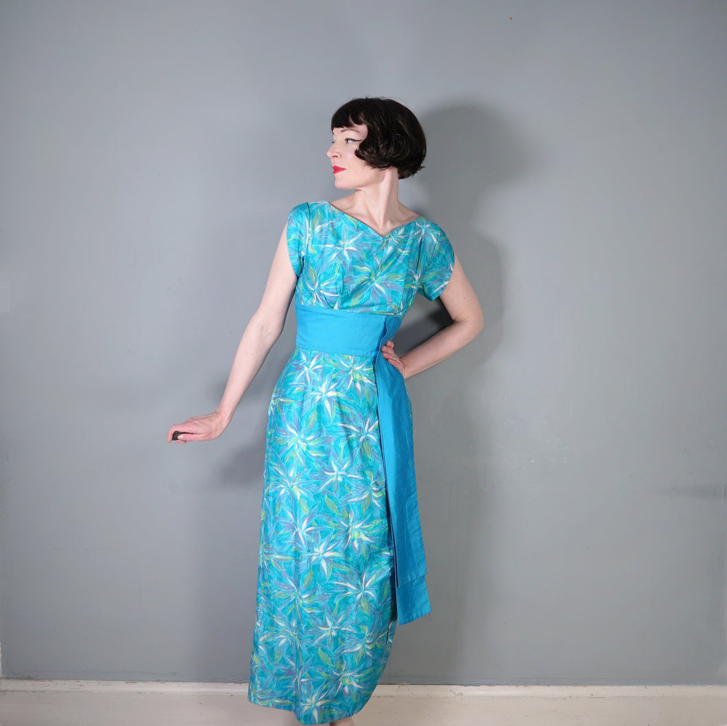 60s HAWAIIAN TIKI TURQUOISE FLORAL MAXI PILLAR DRESS WITH SASH - S
