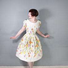Load image into Gallery viewer, 50s WHITE AND YELLOW WILD MEADOW FLORAL COTTON DRESS - S