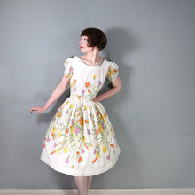 Load image into Gallery viewer, 50s WHITE AND YELLOW WILD MEADOW FLORAL COTTON DRESS - S