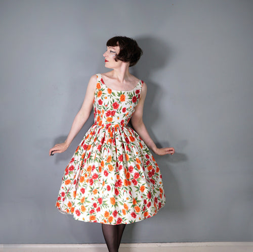 50s WHITE RED AND ORANGE BUSHY FLORAL SUN DRESS WITH FULL SKIRT - S