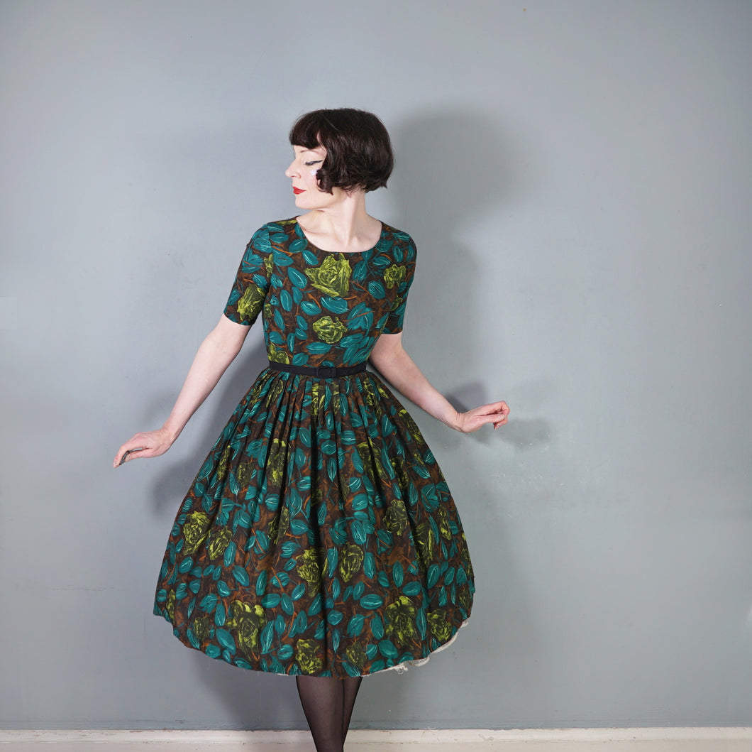 50s 60s DARK AUTUMNAL FLORAL FULL SKIRTED DRESS - XS-S