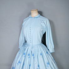 Load image into Gallery viewer, 50s CLAUDIA HUNT PASTEL BLUE FLORAL EMBROIDERED SHIRT DRESS - XS