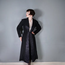 Load image into Gallery viewer, HARRODS BLACK 40s WOOL CREPE COAT WITH QUILT STITCHED SATIN PLACKET - S-M