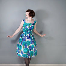 Load image into Gallery viewer, 60s BLUE PAINTERLY VICTORIAN LADY NOVELTY PRINT DAY DRESS - S