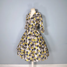 Load image into Gallery viewer, 50s 60s ASCOT MODEL GREY YELLOW CIRCLE PRINT BELTED SHIRTWAISTER DRESS - XS