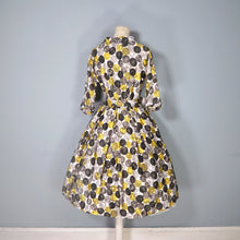 Load image into Gallery viewer, 50s 60s ASCOT MODEL GREY YELLOW CIRCLE PRINT BELTED SHIRTWAISTER DRESS - XS