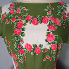 Load image into Gallery viewer, 50s GREEN AND PINK ROSE PRINT FULL SKIRTED COTTON DAY DRESS - M