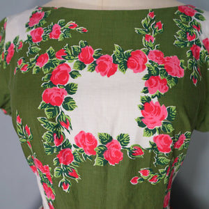50s GREEN AND PINK ROSE PRINT FULL SKIRTED COTTON DAY DRESS - M