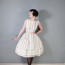 Load image into Gallery viewer, 60s KITTY COPELAND SMALL FLOWER BOUQUET PRINT COTTON DAY DRESS - S-M (petite fit)