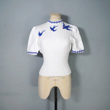 Load image into Gallery viewer, VINTAGE PATTERN 40s style WHITE AND BLUE SWALLOW BIRD INTARSIA JUMPER - S-M
