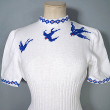 Load image into Gallery viewer, VINTAGE PATTERN 40s style WHITE AND BLUE SWALLOW BIRD INTARSIA JUMPER - S-M